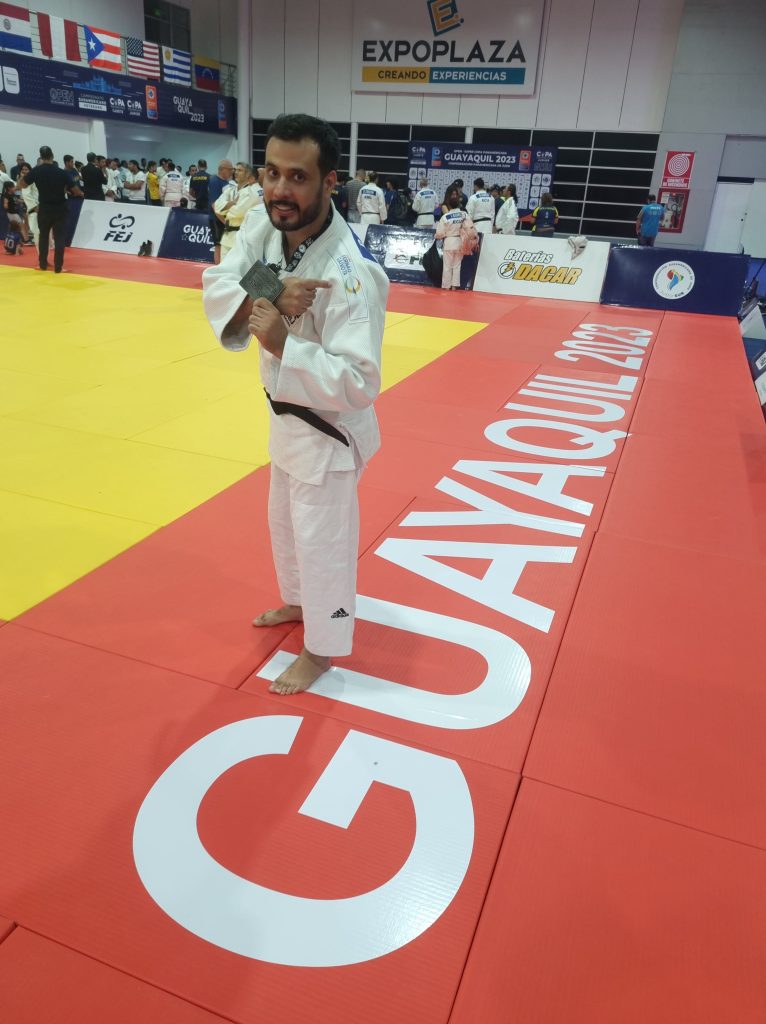 Professor Renato Menezes conquista Medalha de prata no Campeonato Sul-Americano de Judô